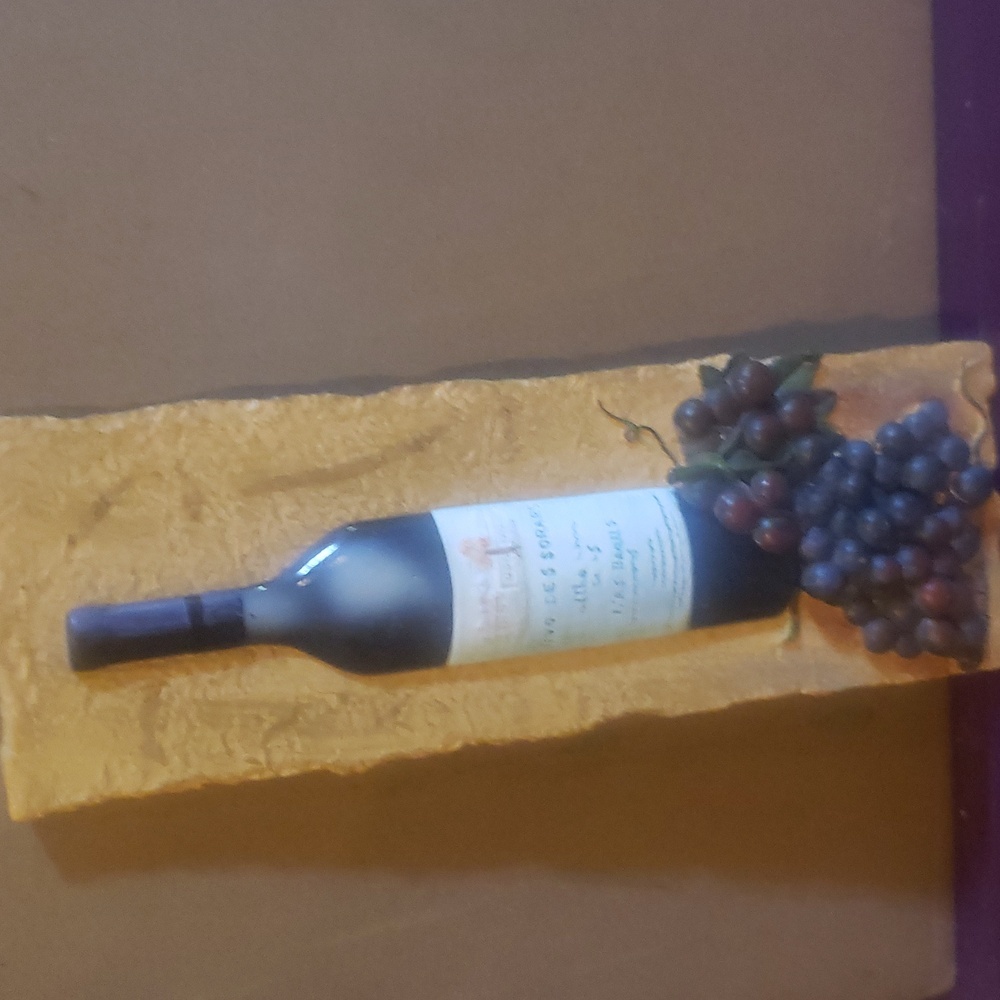 Vintage 3D Wine & Grapes Wall Hanging Art/Plaque